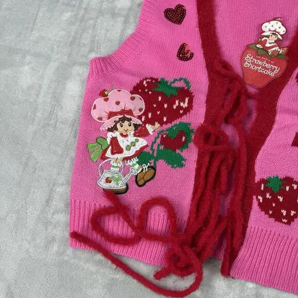 NWT Strawberry Shortcake Knit Vest Pink Y2K Heart Valentine Girlhood Wmns Size L - Picture 3 of 6